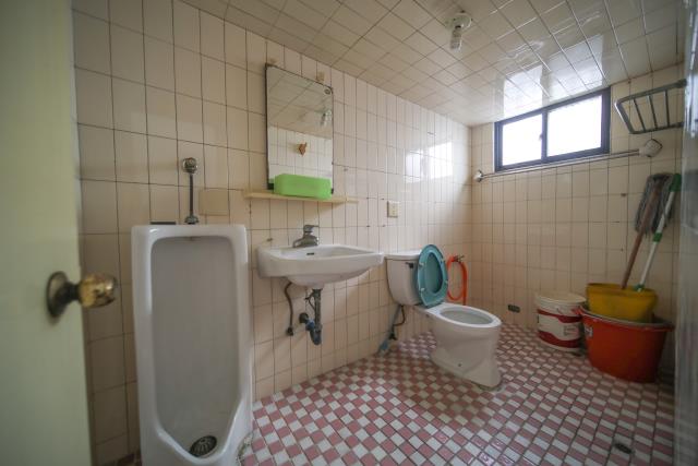 高雄鼓山透天-6