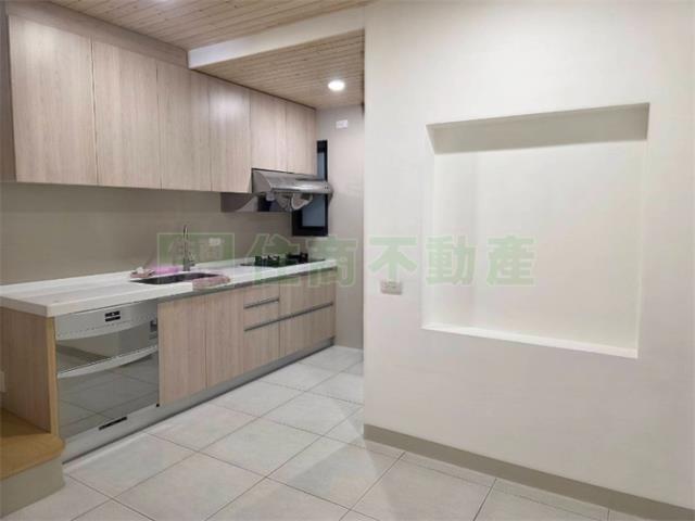 高雄苓雅透天-1