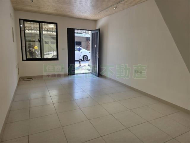 高雄苓雅透天-2