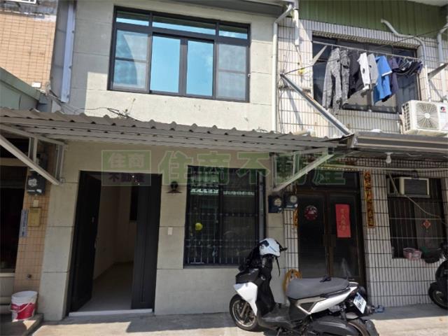 高雄苓雅透天-8