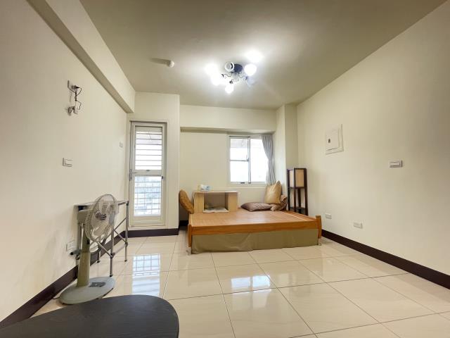 高雄岡山大樓-1