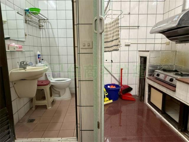 高雄前鎮透天-8